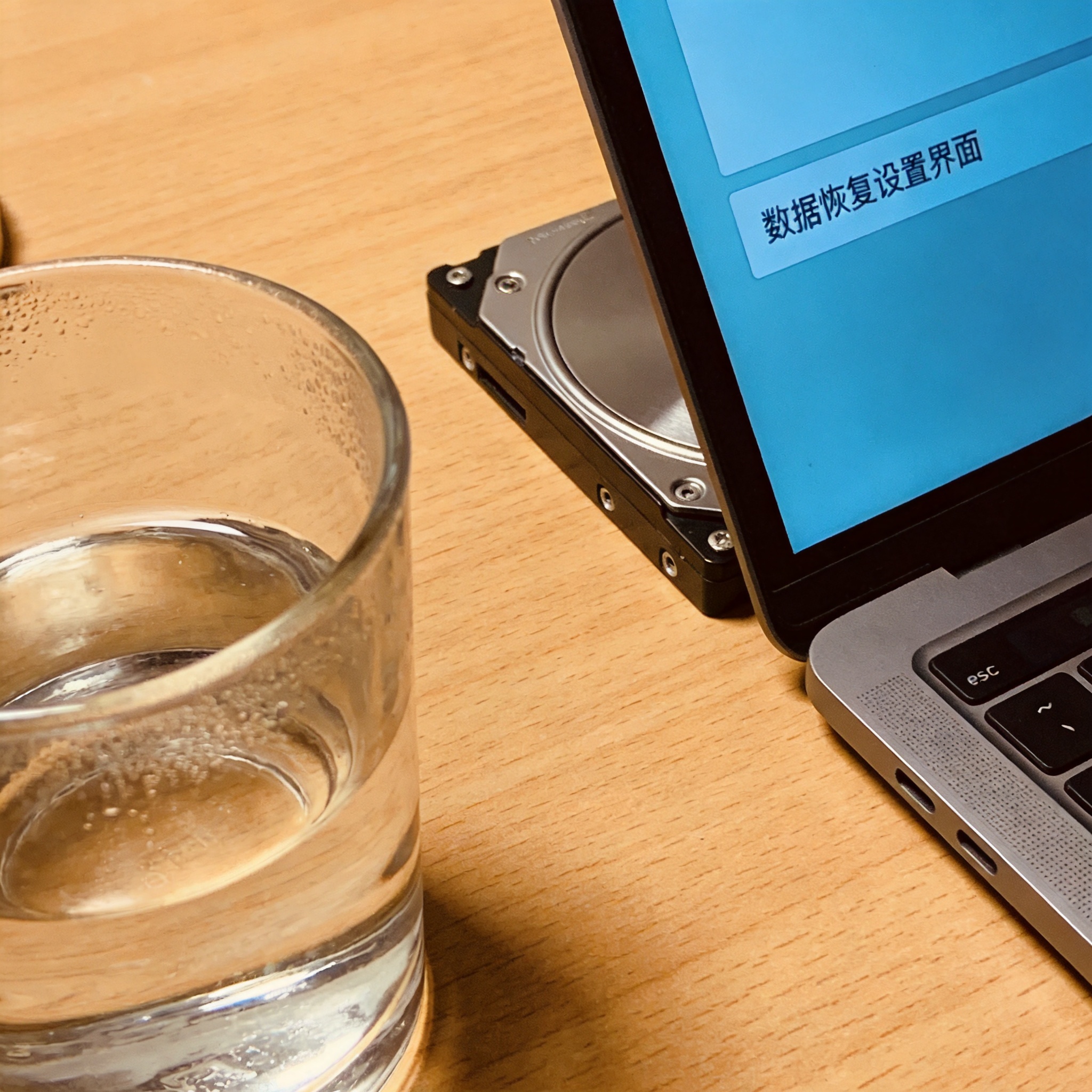 操作场景示意图