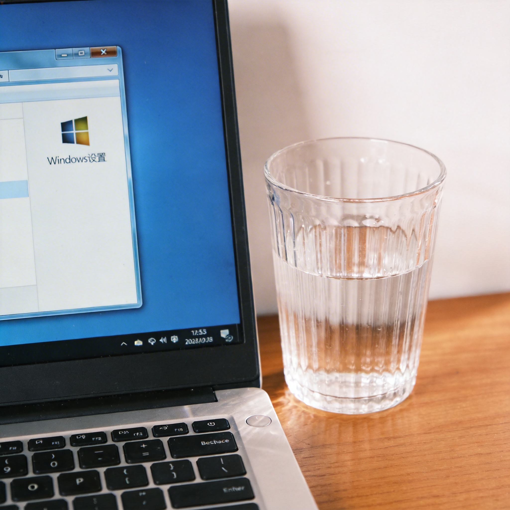 操作场景示意图